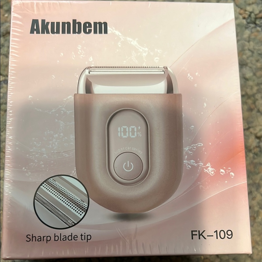Akunbem Electric Shaver in Pink